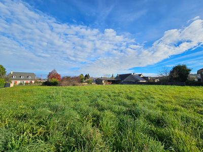 Vends terrain au centre d'un village 1 075m² Pontacq 