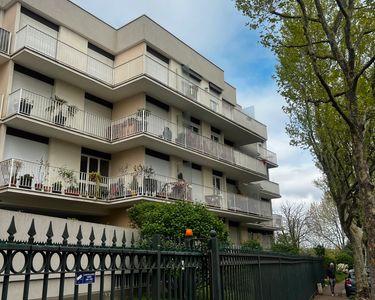 Appartement 2 Pièces (avec balcon) 185000 euros à L'Ile Saint-Denis (93450)