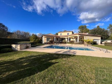 Villa 5 pièces 195 m²