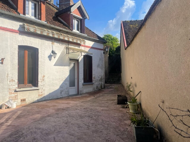 A VENDRE MAISON PROCHE CENTRE VILLE SEZANNE