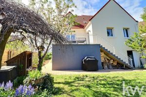 Maison Familiale de 7 Pièces aux CLAYES-SOUS-BOIS