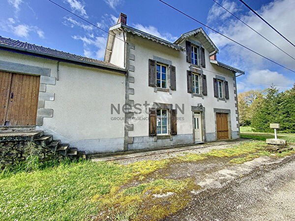 Maison Oradour Sur Glane 6 pieces 139 m2, dependances, 1,5 hectare 