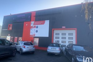 Local commercial 680 m²