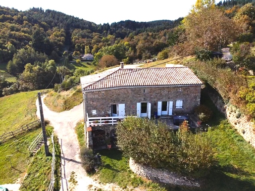 Charmante Maison - 3 chambres - 800 m2 de terrain - Piscine - Ardèche (07)