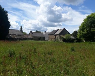 Corps de ferme à réhabiliter