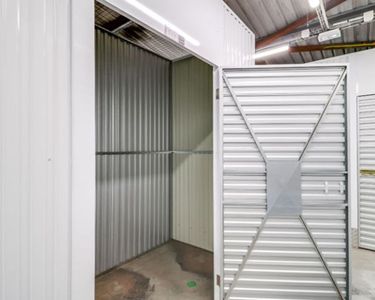 Garage/box 4 m² Coignieres