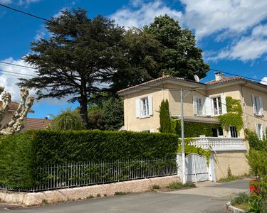 Maison 7 pièces 220m2 à Reyrieux