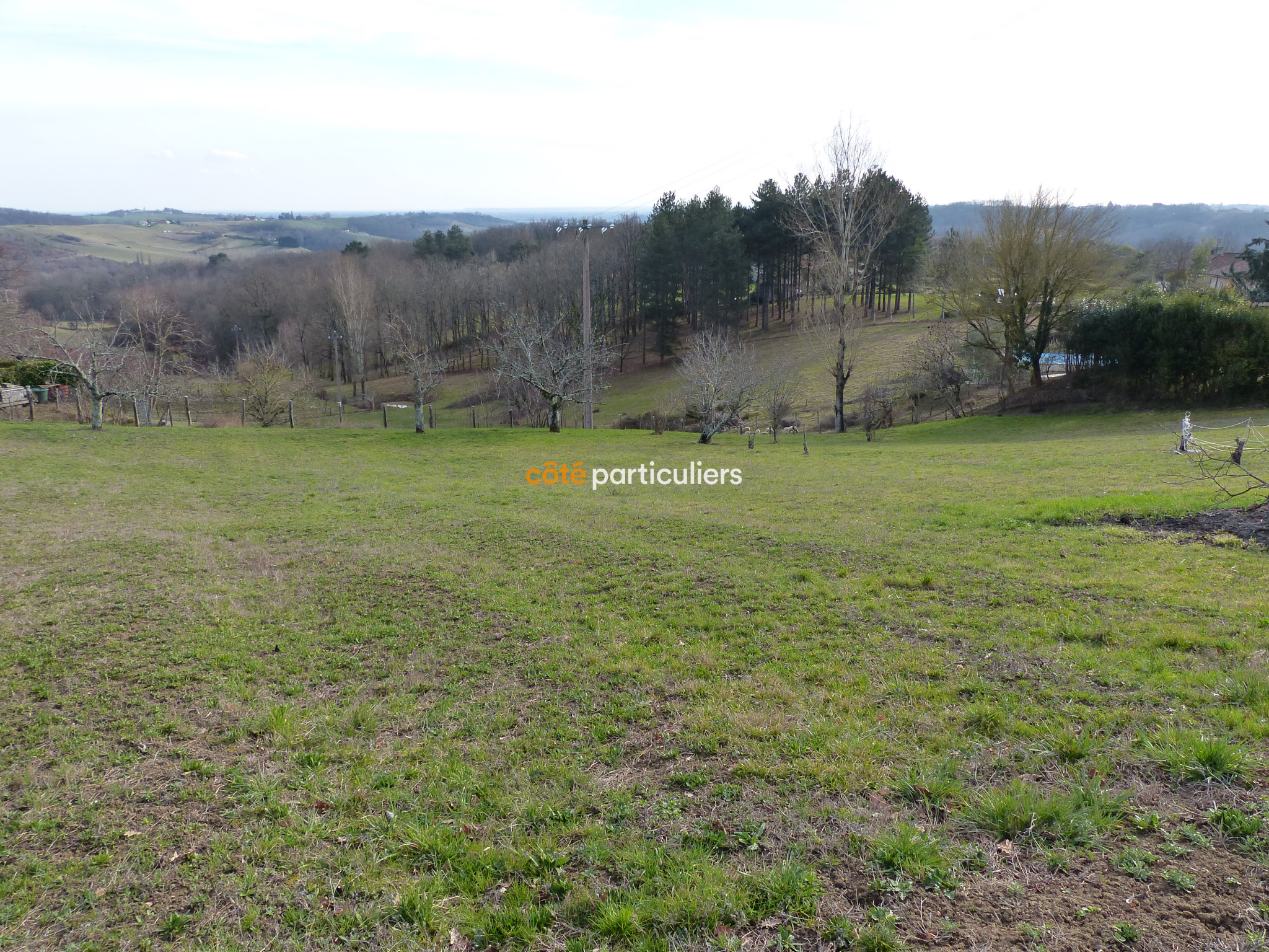 Terrain d'environ 2000m² constructible