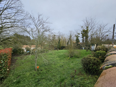 Terrain 284 m²