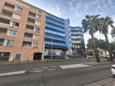 Immobilier professionnel Vente Nîmes  105m² 157500€