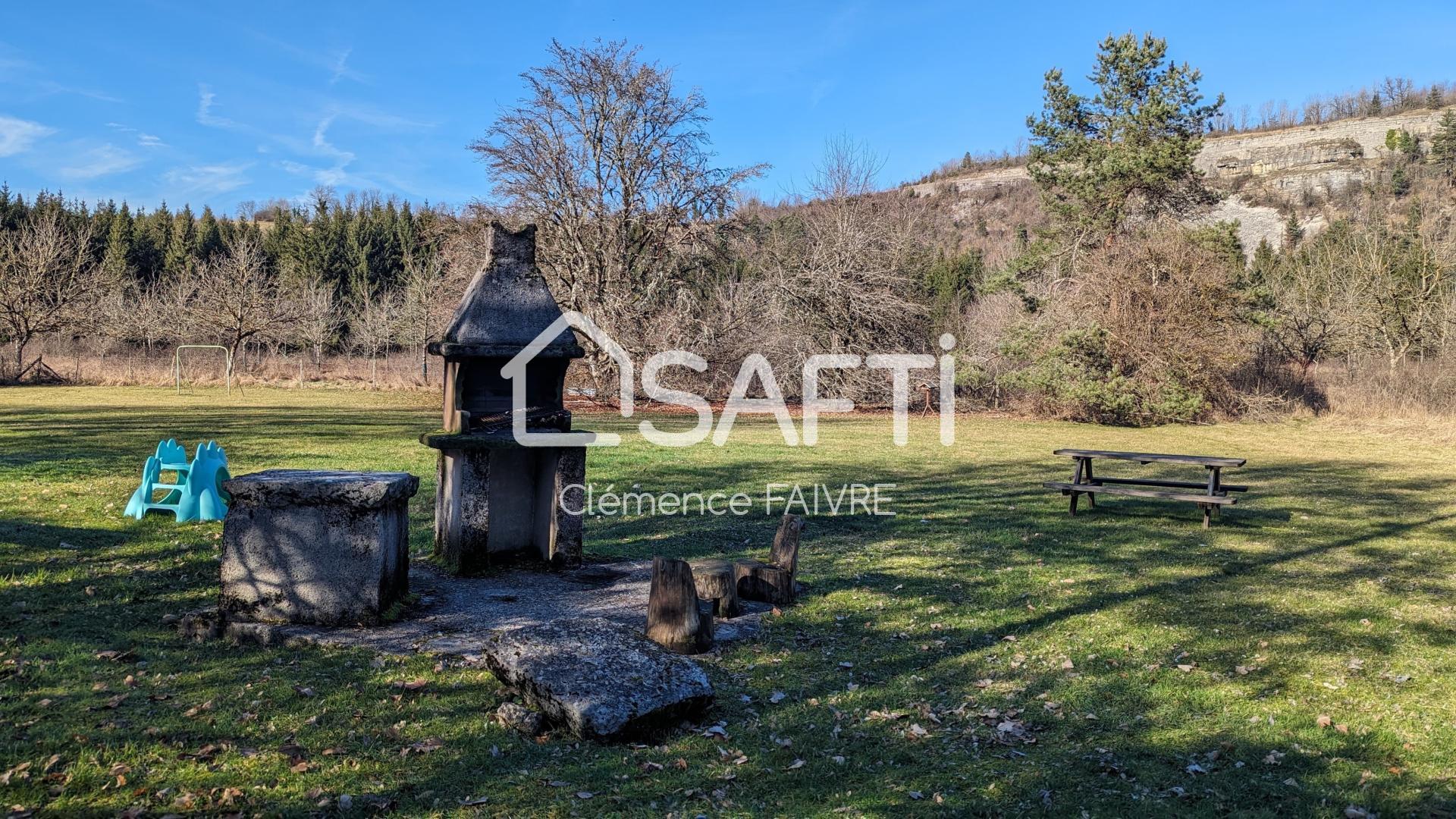 Appartement - 5 pièces - 127 m2 Loi Carrez