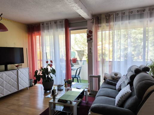 Exclu - Amélie-Les-Bains - Appartement T3 de 96,20m2 avec balcon