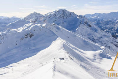 A SEULEMENT 250M DES REMONTÉES POUR SERRE CHEVALIER