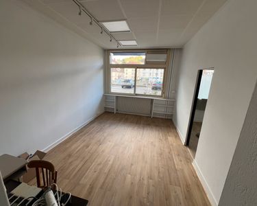 Loue bureaux remis à neuf