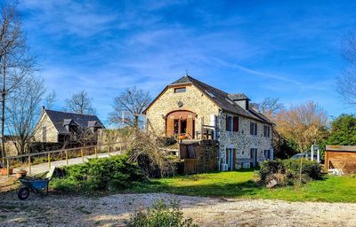 Corps de ferme rénové avec vues imprenables