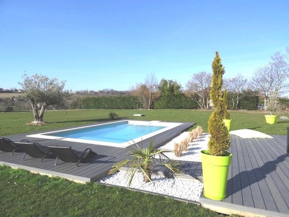 Villa - 300m ²