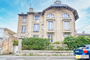 Appartement Location Le Chesnay-Rocquencourt 6p 114m² 3200€