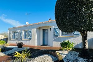 A vendre maison de plain pied avec piscine aux portes de Luçon