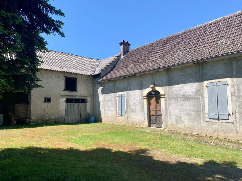 Dpt Hautes Pyrénées (65), à vendre  maison P3 de 80 m² - Terrain de 1 906,00 m² - Plain pied 