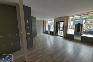 Immobilier professionnel Location Tulle   350€