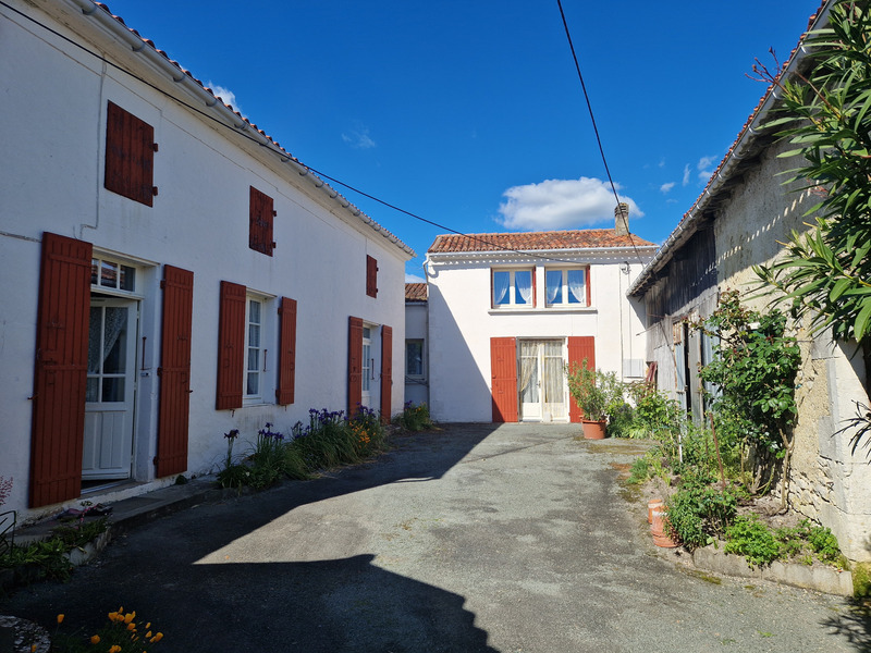 Maison Vente Saint-Loup 5p 148m² 194000€