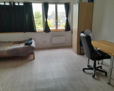 Studio 1 pièce 28 m² 