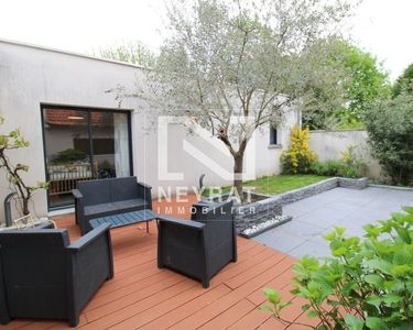 Maison 6 pièces 151 m²