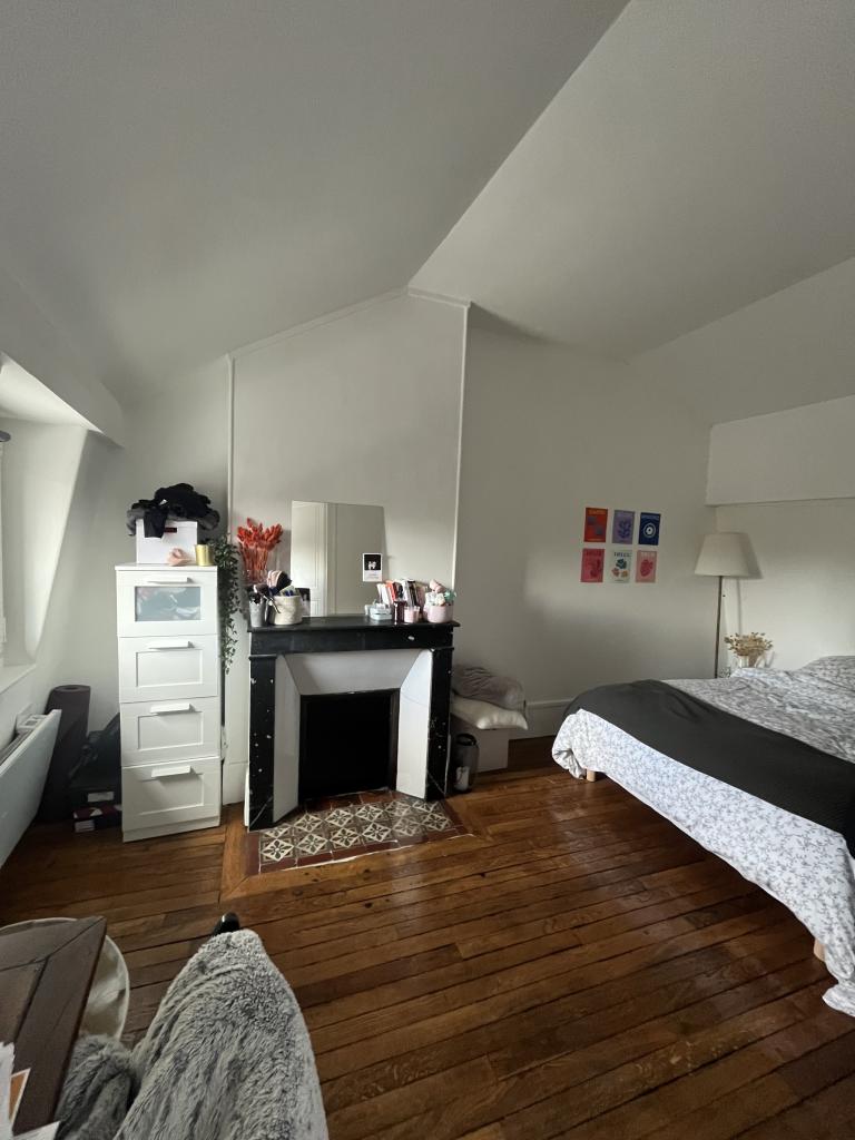 Rejoignez une colocation à Paris 17 : 1 chambre disponible 