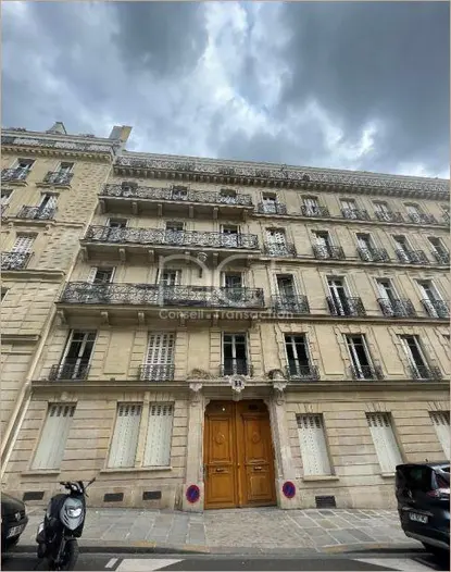 Location Bureau Paris 75008 