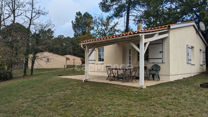 Emplacement idéal au coeur du parc de vacances