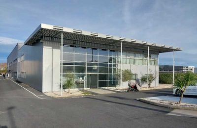 Bureaux - A LOUER - 664 m² non divisibles