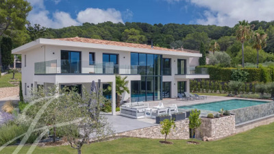 Mougins : Villa contemporaine climatisée 5 chambres