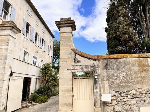 Ancien propriété viticole avec 3 maison et plusieu