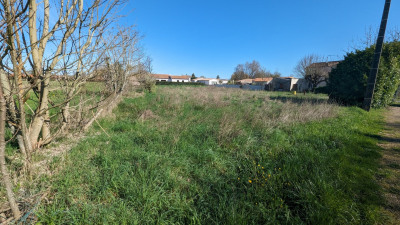 Terrain 829 m²