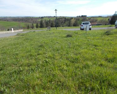 Terrain constructible et viabilisé de 1200 M2