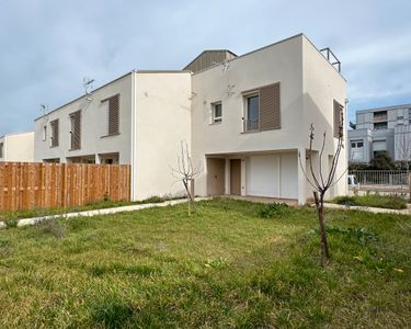 Andromède Villa T4 + terrasse Rooftop + jardin + garage