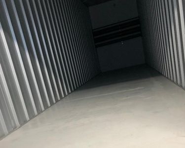 Local stockage 17,4m² (50m3), près Nice et Monaco 