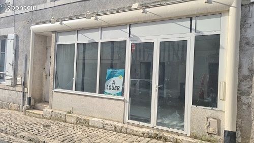 Local commercial 64 m²