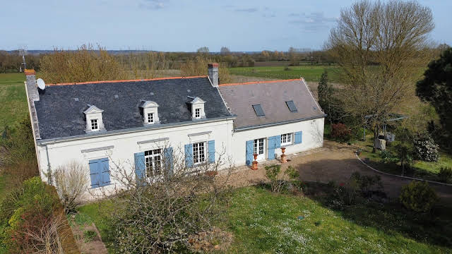 Maison 9 pièces 270 m²