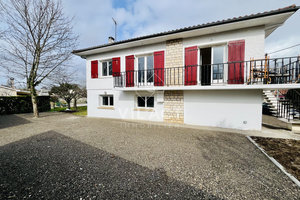 Chambre à louer dans grande maison individuelle