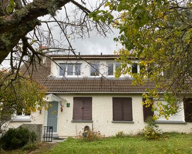 Maison 6 pièces + s/sol + jardin entièrement rénovée