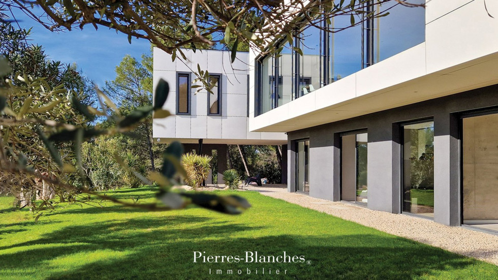 Villa d'architecte 7 pièces 347 m²