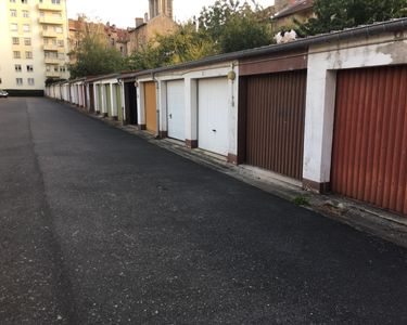 Garage à vendre 