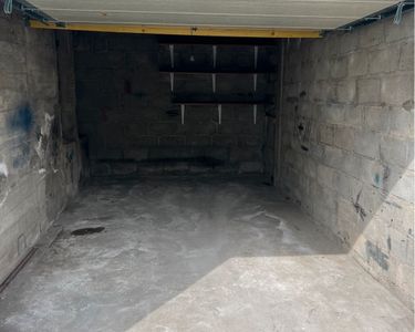 Garage box stockage 16m2