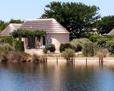 ,Maison de pêcheur au bord de l'eau - LE BARCARÈS