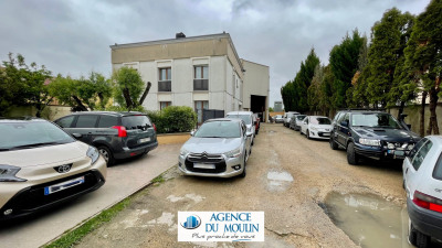 Local commercial 691 m² 