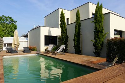 Vends Belle maison contemporaine 200m² avec piscine,T6 à Betton - 4 chambres 