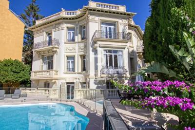 Villa à Villefranche-sur-Mer - Belle Époque - Vue Mer - Achat et Vente avec l'Agence Bristol