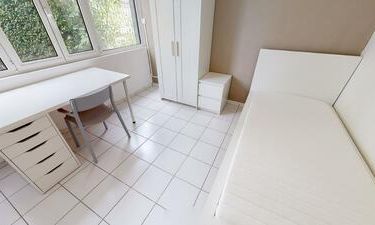 Chambre en colocation appartement lumineux