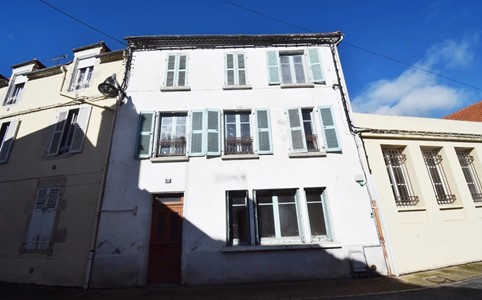 A vendre - Lot de 2 maisons de ville GANNAT CENTRE